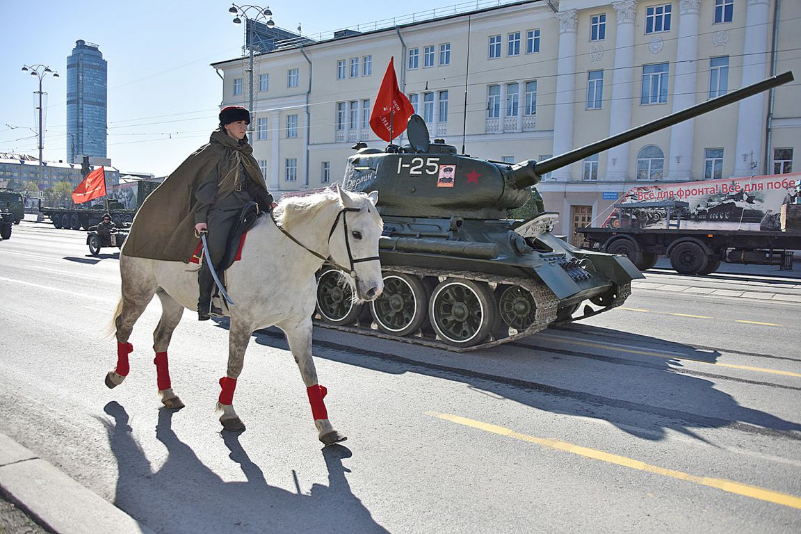 В Екатеринбурге прошла генеральная репетиция Парада Победы. Фото -  «Уральский рабочий»